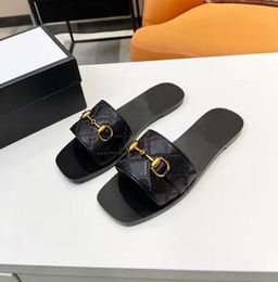 Flat slippers fashion ponytail buckle leather webbing sewn sandals Summer Exhibition Party Beach Shoes luxury male and female designer shoes delivery box 35-45