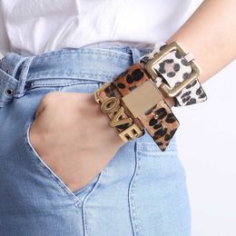 Dvacaman Trendy New Hot Round Circle Fashion Leopard Print Wide Leather Bracelets Women Vintage Bangles Female Wedding Jewellery Q0719