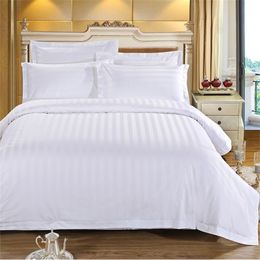 New Pure White Stripes Hotel Bedding Set Polyester Fabric Bed Linen Duvet Cover Set Flat Sheet Pillowcases 3/4pcs Bedclothes Y200417