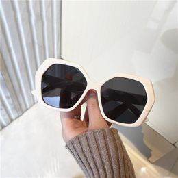 2021 Polygonal new trend full frame ladies glasses solid Colour joker design fashion sunglasses retro cool style brand glasses