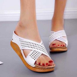 New Women Platform Sandals Open Toe Hollow Out Shoes for Casual Female Thick Bottom Woman Y0721