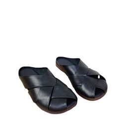Pantofole NXY Le pantofole da donna high-end pigre incrociate retrò più vendute indossano sandali a fondo piatto Baotou con tacco basso 220125