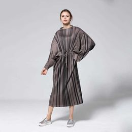 VANOVICH Summer and Spring Fold Women Wild Cotton Casual Long Sleeve Europe Fashion Ladies Dress 210615