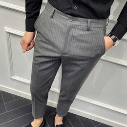 Classic Stripes Casual Pants Men Office Business Dress Pants Grey Social Wedding Trousers Ankle Length Slim Fit Streetwear Pants 210527