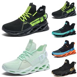 high quality men running shoes breathable trainers wolf grey Tours yellow teal triples black Khaki green Light Brown Bronze mens outdoor sports sneakers