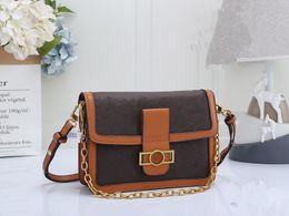 Women Messenger Bags 2021 Luxurys Designer Crossbody Shoulder Bag Canvas Material Chain Purse Fashion Handbags Lletter and Flower Printed Purses