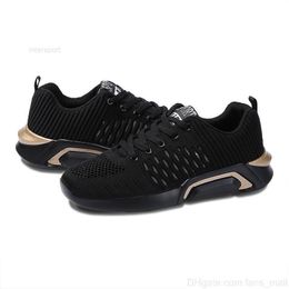 Andningsbar Tunna Sport Original No-Brand and Fritid Running Trendy Shoes Mesh Panel 2021 Mäns Sneakers Trainers