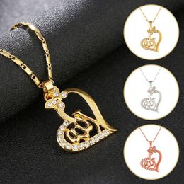 Pendant Necklaces 1PCS Women's Fashion And Exquisite Aluminum Alloy Heart-shaped Butterfly Diamond Necklace Jewelry S78