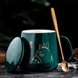 400ml Product European Style Light Luxury Gold-painted Ceramic Coffee Mug with Lid Spoon Water Cup Cartoon Totoro 220311