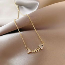 S2486 Fashion Jewellery Copper Fishbone Pendant Necklace Rhinstone Fish Choker Necklaces
