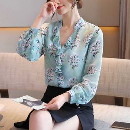 Korean Chiffon Women Blouses Long Sleeve Shirts Woman V-neck Floral Shirt Ladies Tops Plus Size Blusas Femininas Elegante 210531