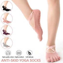 Anti-Skid Yoga Dancing Socks for Women Non-Slip Five Toe Socks with Silicone Grips for Home Gym Pilates Barre Ballet Fitness