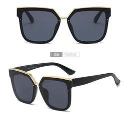 summer Women's fashion beach Sunglasses Butterfly frame retro sun glasses for women Casual anti-glare glasse driving EYEglasse EYEWEAR Square