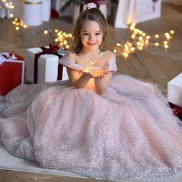 2021 Glitter Flower Girls Dresses A Line Off the Shoulder Girl's Pageant Gowns Hand Made Floor Length Shiny Birthday Party Dress