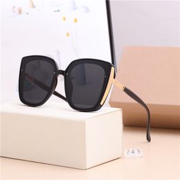 Top luxury Sunglasses polaroid designer womens Mens Goggle senior Eyewear For Women eyeglasses Vintage Metal Sun Glasses With Box