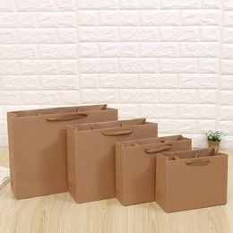 Craft Paper Gift Bag with Handle Wedding Party Bag Christmas Portable Packing Shopping Bags New Year Friends Gift Bags W0066