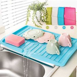 Kitchen Cutlery Philtre Plate Plastic Dish Drainer Tray Bowl Cup Drainer Dishes Sink Drain Rack Drain Board Tea Tray Kitchen Tool 211215