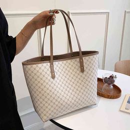 Shopping Bags Luxury Designer Large Capacity Tote Handbag Women Trendy Brand Striped Shopper Shoulder Bag Female 2 Piece Set 220309