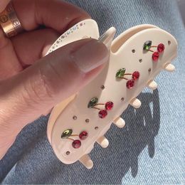 Hair Clips Barrettes INES Cherry Rhinestone Vintage Romantic Claw Clip Headwear Resin Hairpin For Women Girls Party Fashion Jewelry HANGZH04MN