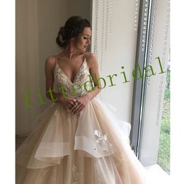 2021 Spaghetti Strip Applique Ball Gown Prom Dresses Ruffles Sweep Train Tulle Formal Long Women Plus Size Evening Party Gowns Special