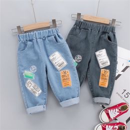 New Baby Boys Girls Jeans Pants Children Trousers Boys Girls Jeans Boys Casual Pants Cartoon Jeans For Kids 1 2 3 4 YEARS 210306