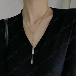 New Titanium Steel Metal Geometric Silver Colour Triangle Pendant Clavicle Chain Necklace for Women Girls Jewellery