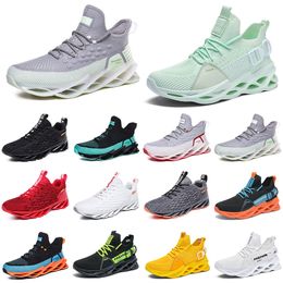 top quality men runnings shoes breathable trainer wolf grey Tour yellow triple white Khaki green Light Brown Bronze mens outdoor sport sneaker