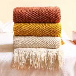 Textile City Home Decorative Thickened Knitted Blanket Corn Grain Waffle Embossed Winter Warm Tassels Throw Bedspread 130x240cm 211122