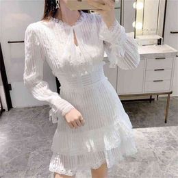 High Quality Autumn Elegant Long Sleeve Bow Lace Stitching Dress Women Fashion Ladies Pleated Cake Party 210603