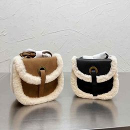 2021 Luxury Shoulder Bags mini Designer Crossbody bag Various styles High-quality lamb hair Different Colours Fashion handbags size 18*15cm 240131