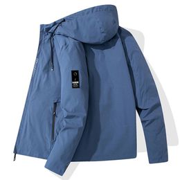 Autumn Men's Jacket Hooded Casual Lightweight Streetwear Arrival Solid Colour Parka Fashion Brand Design Windbreaker 210927