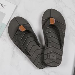 Summer Men Flip Flops High Quality Beach Sandals Anti-slip Zapatos Hombre Men Casual Shoes Wholesale Slippers