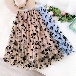 Floral print high waist pleated long Tulle Skirt women summer A-line Tutu skirts womens elegant black white blue 210310