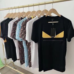 2022 Mens Designers Camiseta Homem Mulheres Camiseta com Letras Imprimir Mangas Curtas Camisas de Verão Homens Soltos Tees Tamanho Asiático M-XXXL