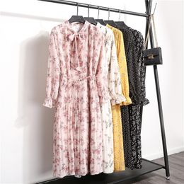 New Women's Floral Print Pleated Chiffon Dress Spring Autumn New Female Casual Flare Sleeve lace Up Bow Neck Basic Dresses 210316