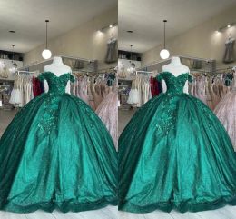 Dark Green Quinceanera Dresses Beaded Pearls Off the Shoulder Floor Length Handmade Flowers Sweet 16 Pageant Ball Gown Custom Made Formal Occasion Wear vestidos