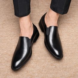 New Arrival Italian Patent Leather Men's Comfortable Daily Shoes Pointed Toe Slip on Casual Man Wedding Bridal Loafers