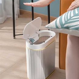 Smart Sensor Trash Can Home Electronic Automatic Trash Bin Bathroom Toilet Waterproof Narrow Rubbish Bin trash can kitchen big 211215