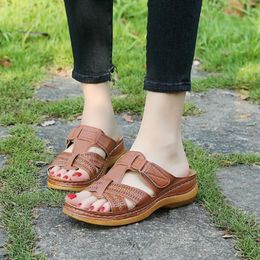 2021 Summer Women Premium Orthopedic Open Toe Sandals Vintage Anti-slip Breathable Retro Shoes Female Platform Shoes 210226