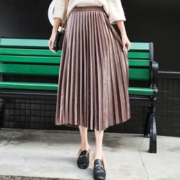 Women Long Metallic Silver Maxi Pleated Skirt Autumn Winter Midi Skirt High Waist Elascity Casual Party Skirt Vintage 210309
