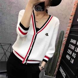 Women's tops autumn and winter embroidery little bee sweater open loose long-sleeved V-neck jacket 210805