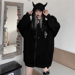 HOUZHOU Gothic Sweatshirt Women Autumn Winter Fashion Punk Women Hoodies Long Sleeve Cotton Zip Up Hoodie Black Loose Pullover 201127