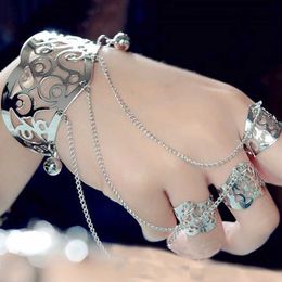 Charm Bracelet Women Hollow Finger Ring Bangle Chain Gold and Silver Colour European and American Gothic Punk Style Bangles Q0719