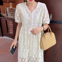 Korejpaa Women Dress Korean Chic V-neck Lace Hollow Hook Flower Design Single-row Button-down Loose Short-sleeved Vestido 210526