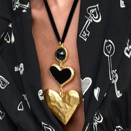 Bohemian Retro Big Love Heart Collar Pendant Necklace for Women Vintage Statement Wedding Choker Fashion Party Jewelry Gift