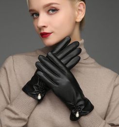 Five Fingers Gloves 2021 Women's Pearl PU Leather Winter Velvet Lining Short Warm Touch Screen Driving Female Black S2863