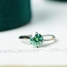 brilliant cut diamond ring UK - Cluster Rings Classic Silver 925 Round D Color Green Moissanite Ring Brilliant Cut Diamond Test Past Emerald Engagement For Teen Girls
