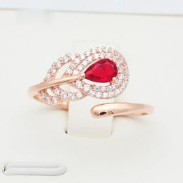 Cluster Rings Original Design Micro Inlaid Red Gemstone Feather Opening Adjustable Ring Light Luxury Sparkling Charm Women's Silver Jewelry