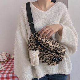 Waist Bags Shoulder Bag Retro Lamb Cashmere Leopard Print Plush Large Capacity Crossbody Chest Pack All-match Mobile Phone