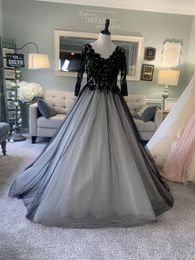 2021 Black and Ivory Gothic Wedding Dresses Gowns With Long Sleeves Sequined Lace Tulle Open Back Non White Colourful Bride Dress For Wedding